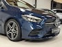 Mercedes-Benz B-klasse 180 Business Solution AMG | Pano | Camera | Stoelverwarming | NAP | Elektrische achterklep | Widescreen | Spoor- & Remassistent | DYNAMIC