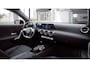 Mercedes-Benz A-klasse 180 AMG Line | Panoramadak | Night | Multispaaks | Achteruitrijcamera | Stoelverwarming |