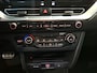 Kia Niro EV e-Niro DynamicPlusLine 64 kWh SOH 100%, Stoel en stuur verwarming, Schuif kantel dak, Apple Carplay/Android Auto, Navigatie, Camera.