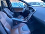 Volvo XC60 2.0 T5 FWD Summum LEER / NAVI / PANODAK