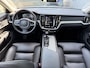 Volvo V60 T6 AUT8 310PK Inscription, Standkachel | Adaptieve Cruise Control met Pilot Assist | BLIS Dodehoekdetectie | 19 inch lichtmetalen velgen | Trekhaak, semi elektrisch inklapbaar | Park Assist voor & achter met camera |