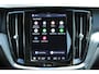 Volvo V60 T8 Plug-in hybrid AWD Plus Dark | Panoramisch schuif-/kanteldak | Trekhaak, inklapbaar | 360 graden camera | Head-up display | Verwarmbare voorstoelen, achterbank en stuurwiel | Premium audio by Harman Kardon | Elektrisch verstelbare voorstoelen met geheugenfunctie | Extra getint glas | Pilot assist