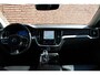 Volvo V60 T8 Plug-in hybrid AWD Plus Dark | Panoramisch schuif-/kanteldak | Trekhaak, inklapbaar | 360 graden camera | Head-up display | Verwarmbare voorstoelen, achterbank en stuurwiel | Premium audio by Harman Kardon | Elektrisch verstelbare voorstoelen met geheugenfunctie | Extra getint glas | Pilot assist