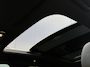 Volvo XC60 2.0 T6 Plug-in hybrid AWD Ultra Black Edition / Luchtvering/ Head up display/ 360 camera /Panorama dak / Trekhaak/ Harman & Kardon / Stoelverwarming /