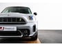 MINI Countryman Cooper S E ALL4 Panoramadak - Active Cruise Control - Harman Kardon - Elektrisch verstelbare/verwarmde stoelen - Comfort acces - Elektrisch inklapbare buitenspiegels - Driving/Park Assistant -