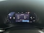 Volvo V60 B4 Essential Edition | Parkeercamera | Stoel- en stuurverwarming | Trekhaak | Getint glas