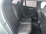 Volvo V60 B4 Essential Edition | Parkeercamera | Stoel- en stuurverwarming | Trekhaak | Getint glas