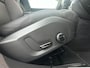 Volvo V60 B4 Essential Edition | Parkeercamera | Stoel- en stuurverwarming | Trekhaak | Getint glas