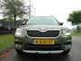Skoda Yeti 1.2 TSI 105pk Active AIRCO TREKHAAK SCHUIFDAK