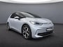 Volkswagen ID.3 Pro 58 kWh / Camera / App-connect / Navi / Parkeersensoren V en A / 19'' Inch velegn