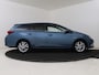 Toyota Auris Touring Sports 1.8 Hybrid Executive | Dealer onderhouden | Trekhaak | Stoelverwarming | Parkeersensoren voor+achter met asisstent | Climate Control | Cruise Control | Navigatie | Achteruitrijcamera | Bluetooth |