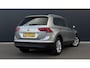 Volkswagen Tiguan 1.4 TSI Comfortline Business l Panoramadak Elektr. l Stoelverwarming l Luxe bekleding l Navigatie l Parkeersensoren voor en achter l