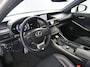 Lexus IS 300h Hybrid F-Sport Line | Adaptief Dempingsysteem | Stoelverwarming | Elektrische Stoelen |