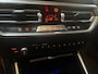 BMW 3-Serie Touring 318i Business Ed. | Geen import | Ambiance | Trekhaak