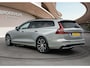 Volvo V60 2.0 T8 Plug-in hybrid AWD Plus Dark | Trekhaak | Panoramadak | HUD | PDC V+A en 360 camera | Extra Getint Glas | Stoel + Stuurverwarming | Apple Carplay-Android Auto |
