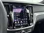 Volvo V60 2.0 T8 Plug-in hybrid AWD Plus Dark | Trekhaak | Panoramadak | HUD | PDC V+A en 360 camera | Extra Getint Glas | Stoel + Stuurverwarming | Apple Carplay-Android Auto |