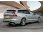 Volvo V60 2.0 T8 Plug-in hybrid AWD Plus Dark | Trekhaak | Panoramadak | HUD | PDC V+A en 360 camera | Extra Getint Glas | Stoel + Stuurverwarming | Apple Carplay-Android Auto |