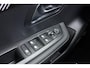 Peugeot 208 1.2 Hybrid 110 e-DCS6 Allure | Automaat | Cruise control adaptief met Stop&Go | Stof/kunstlederen bekleding | Climate control | Achteruitrijcamera | Apple Carplay/Android Auto | DAB | Navigatie full map