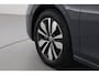 Volkswagen Golf 1.0 TSI Life | Rijklaar! | Dig. Cockpit | Camera | PDC V+A | Apple CarPlay | Stoel- Stuurverw. | All Season