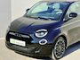 Fiat 500e La Prima by Bocelli 42 kWh / SOH 97% / Panoramadak / Winter & Style pakket / Leder / CCS snelladen / Achteruitrijcamera / JBL Audio Systeem / Stoelverwarming / Adaptief cruise control / Keyless Entry/Start / PDC Voor & Achter /