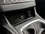 Peugeot 308 1.6 THP Première/ Trekhaak/ Panorama-Dak/ Keyless/ LED Koplampen/ 16'' LMV/ Navi/ Clima/ Cruise Adaptive/ Elek. pakket/ Bluetooth/ Armsteun/ Multi. LEDER. Stuur/ Mistl./ PDC/ Chroom.
