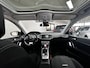 Peugeot 308 1.6 THP Première/ Trekhaak/ Panorama-Dak/ Keyless/ LED Koplampen/ 16'' LMV/ Navi/ Clima/ Cruise Adaptive/ Elek. pakket/ Bluetooth/ Armsteun/ Multi. LEDER. Stuur/ Mistl./ PDC/ Chroom.