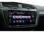 Volkswagen Tiguan 1.5 TSI Life | Rijklaar! | Adapt. Cruise | Camera | Trekhaak | Apple CarPlay + NAV | Digi. cockpit |