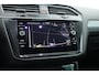 Volkswagen Tiguan 1.5 TSI Life | Rijklaar! | Adapt. Cruise | Camera | Trekhaak | Apple CarPlay + NAV | Digi. cockpit |