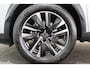 Peugeot 2008 1.2 Hybrid 136 GT Panoramadak Camera Keyless Dodehoek