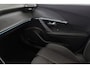 Peugeot 2008 1.2 Hybrid 136 GT Panoramadak Camera Keyless Dodehoek