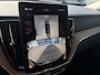 Volvo XC60 2.0 T6 Plug-in hybrid AWD Ultra Dark | Trekhaak | Luchtvering | Panoramadak | 360 Camera | Memory seats |