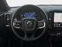 Volvo XC40 2.0 B4 Plus Dark | Trekhaak | Stuurwiel+Stoelverwarming | Adapt. Cruise | Apple Carplay/Android Auto |