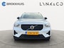 Volvo XC40 2.0 B4 Plus Dark | Trekhaak | Stuurwiel+Stoelverwarming | Adapt. Cruise | Apple Carplay/Android Auto |
