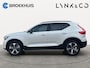 Volvo XC40 2.0 B4 Plus Dark | Trekhaak | Stuurwiel+Stoelverwarming | Adapt. Cruise | Apple Carplay/Android Auto |