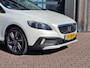 Volvo V40 Cross Country 2.0 T3 Momentum | Xenon | Trekhaak | Stoelverwarming | Navi | PDC | Cruise | LMV 18" |
