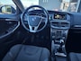 Volvo V40 Cross Country 2.0 T3 Momentum | Xenon | Trekhaak | Stoelverwarming | Navi | PDC | Cruise | LMV 18" |