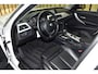 BMW 3-Serie 320i Upgrade Edition 184 PK Automaat NL-auto Xenon Leer Clima Cruise + Nwe APK