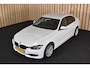 BMW 3-Serie 320i Upgrade Edition 184 PK Automaat NL-auto Xenon Leer Clima Cruise + Nwe APK