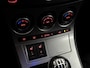 Mazda 3 1.6 Business Clima, Parkeersensoren, Lichtmetalen velgen, Cruise control, Stoelverwarming, Mistlamp, Radio