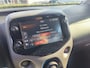 Peugeot 108 1.0 e-VTi Active Rijklaar “Sinds 1970 | 5.000+ reviews | Score 9,5 | Service zoals ’t hoort” Henk Jongen Auto's in Helmond,  al 50 jaar service zoals 't hoort!