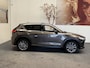 Mazda CX-5 2.5 SKYACTIV-G 194 GT-M 4WD SCHUIFDAK TREKHAAK AUTOMAAT NAVIGATIE CRUISE CONTROL HEAD-UP DISPLAY KEYLESS GO APPLE CARPLAYANDROID RIJSTROOKSENSOREN DODEHOEKSENSOREN 360 CAMERA ZEER MOOI !!