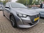 Peugeot e-208 EV Allure Pack 50 kWh | Fase 3 laden | Navigatie | Camera | Stoelverwarming | NL auto | 1e Eigenaar | Dealer onderhouden |