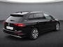 Volkswagen Golf Variant 1.5eTSI/150PK DSG Goal · Navigatie · Trekhaak · 360°Camera + Parkeersensoren · Stoelverwarming · Garantie t/m 23-06-2027