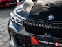 BMW 3-Serie Touring 320e ORG NL PANO HARMAN KARDON CAMERA 19 INCH MEMORY STOEL TREKHAAK