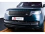 Land Rover Range Rover 4.4 P530 Trekhaak - Panoramadak - Adaptieve Cruise Control - SV Bespoke Hemelbekleding/vloermatten - SV Bespoke volledig uitgebreide Leder upgrade - HomeLink - Shadow Exterior Pack -