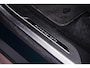 Land Rover Range Rover 4.4 P530 Trekhaak - Panoramadak - Adaptieve Cruise Control - SV Bespoke Hemelbekleding/vloermatten - SV Bespoke volledig uitgebreide Leder upgrade - HomeLink - Shadow Exterior Pack -