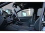 Volkswagen T-Roc 1.5 eTsi 150PK R-Line | Trekhaak | Achteruitrijcamera | IQ Light