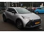 Toyota C-HR / C-HR+ HYBRID 140 DYNAMIC AFN-TREKHAAK KEYLESS BLIND-SPOT ANDROID/APPLE CLIMA AD-CRUISE 1e EIGENAAR NL-AUTO