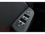 Renault Clio 1.0 TCe Intens | Navigatie | Climate control | Dealer onderhouden | Camera | Lichtmetalen velgen | Cruise control