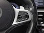 BMW 5-Serie 530e M Sport High Executive 293Pk FULL OPTION (SOH 91,7%, PANORAMADAK, M PAKKET, LASER LED, HEAD-UP DISPLAY, 360 CAMERA, MEMORY SEATS, HARMAN/KARDON, TREKHAAK ELEKTRISCH, STOELVERWARMING ACHTER, DISPLAY KEY, NIEUWSTAAT)